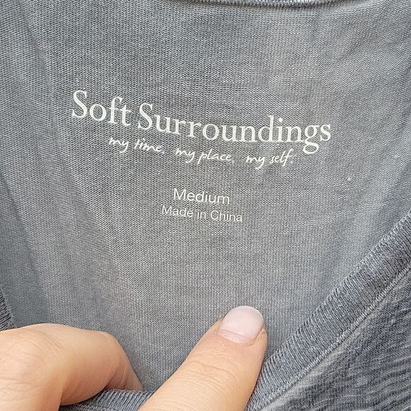 Soft Surroundings Silk Romance top size M - Picture 2 of 4